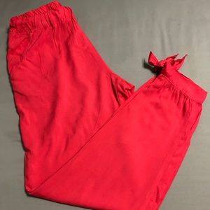 Coral joggers with ties and elastic waist